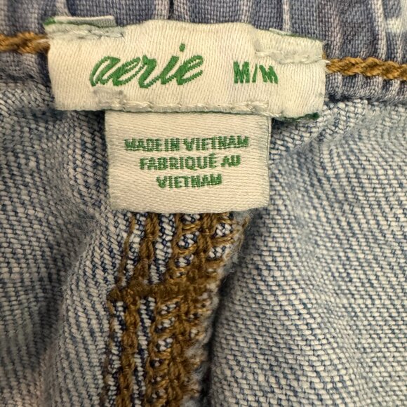 Aerie Distressed Women's Denim Shorts Elastic Stretch Back Raw Hem Size Medium - Picture 5 of 8